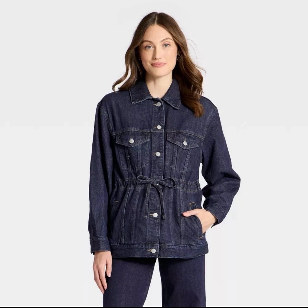 Women's Cinched Waist Trucker Denim Jacket NWT Sz M